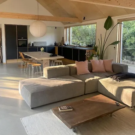 Architectural Retreat On North Zealand's Coast * Dronningmølle