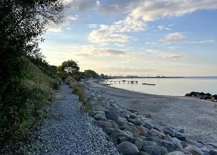 Architectural Retreat On North Zealand's Coast